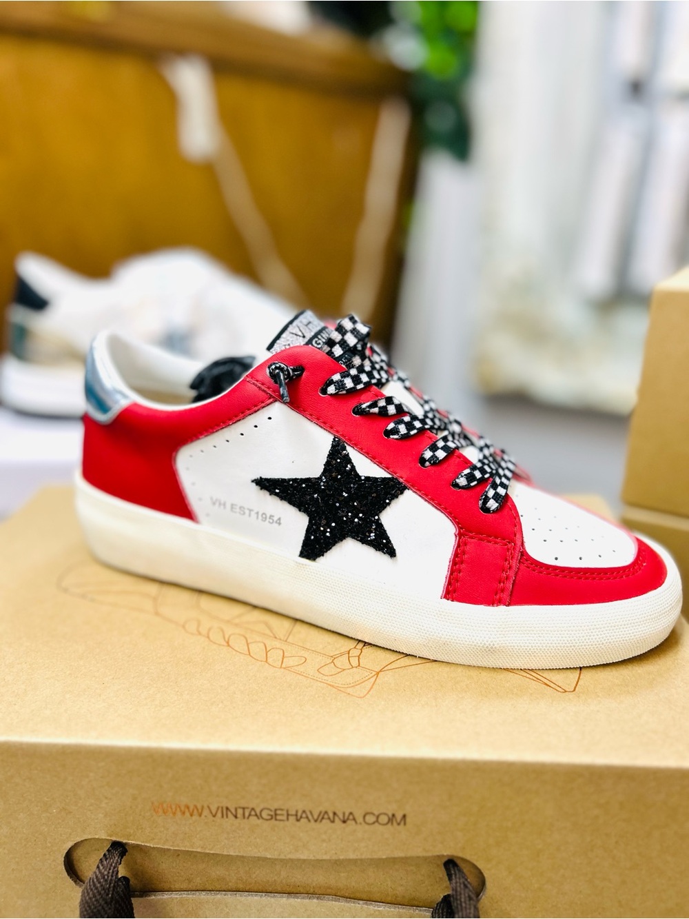 Vintage Havana Red, White & Black Star Low-Top Sneaker